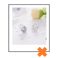 Oorknopjes a-symmetrisch D zilverkleurig